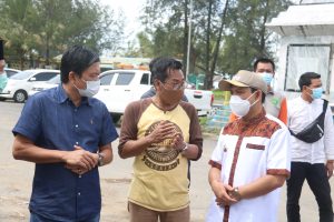 Wakil Walikota Dedy Wahyudi Tinjau Pembangunan Tepi Sungai Kota Tuo di Kelurahan Pasar Bengkulu, Kecamatan Sungai Serut