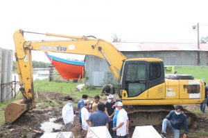 Wakil Walikota Dedy Wahyudi Tinjau Pembangunan Tepi Sungai Kota Tuo di Kelurahan Pasar Bengkulu, Kecamatan Sungai Serut