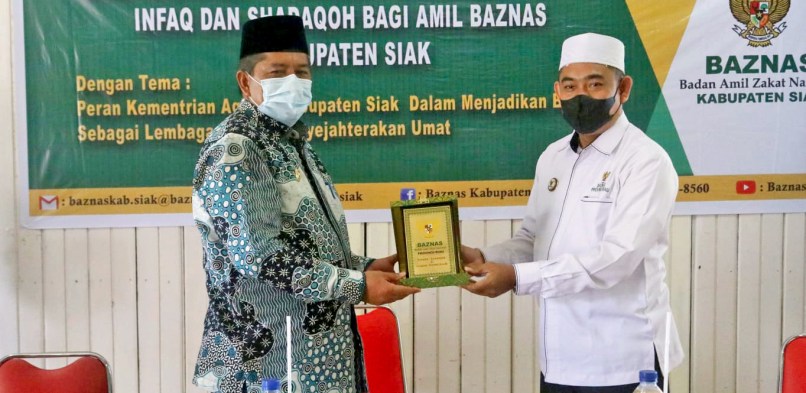 BUpati siak