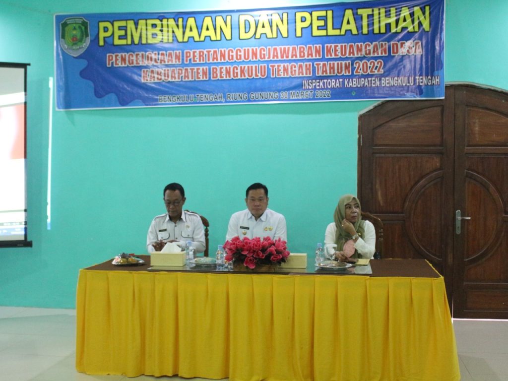 Wabup Membuka Kegiatan Pembinaan Dan Pelatihan Terkait Pengelolaan Dan Pertanggung Jawaban Keuangan Desa