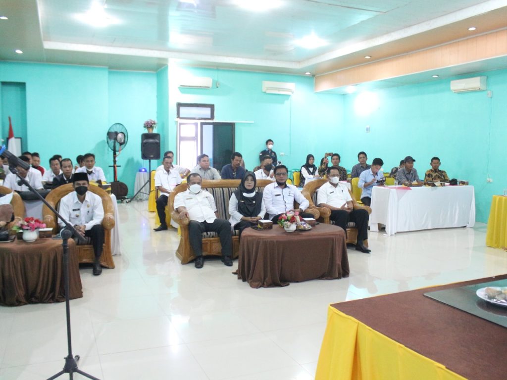 Wabup Membuka Kegiatan Pembinaan Dan Pelatihan Terkait Pengelolaan Dan Pertanggung Jawaban Keuangan Desa