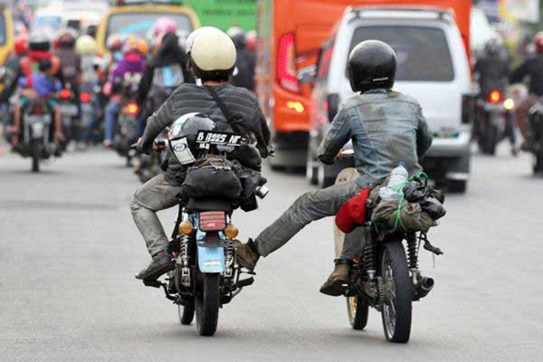 Sekretaris Komisi III DPRD Provinsi Bengkulu Setuju dengan Adanya UU LLAJ