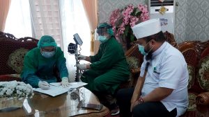 Persiapan Penyuntikan Vaksin Covid-19,  Walikota Bengkulu Helmi Hasan dan wakil walikota Dedy Wahyudi dilakukan screening