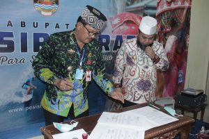 Saling Puji Kebaikan, Walikota Bengkulu Helmi Hasan – Agus Komitmen Pemerintah Kota Bengkulu dan Pemerintah Kabupaten Pesisir Barat Menjadi Mitra