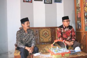 Plt Asisten I Eko Agusrianto dan Plt Kepala Disdukcapil