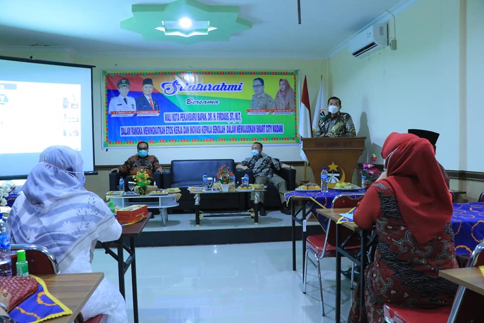 Wali Kota Pekanbaru Ajak Guru Berinovasi di Sekolah