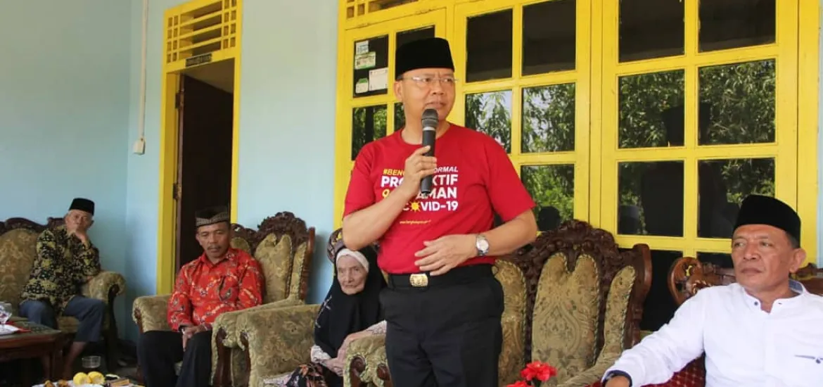 Kunjungan Kerja Gubernur Bengkulu Disambut Antusias Masyarakat Bengkulu Utara 