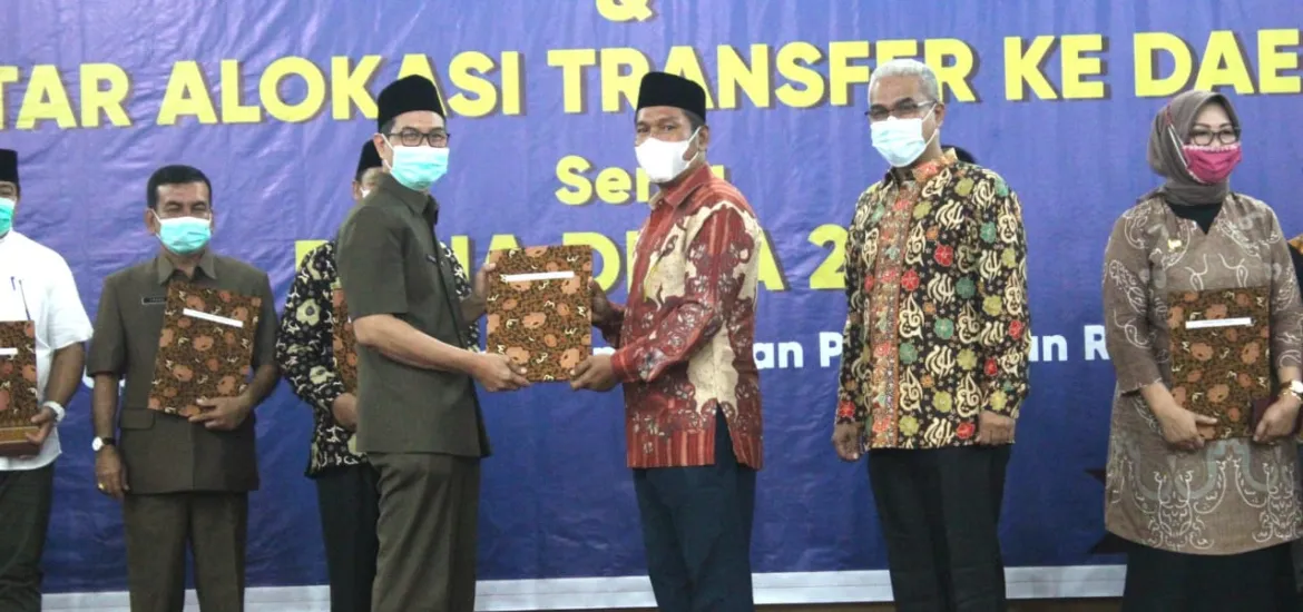 Pemerintah Provinsi Bengkulu Serahkan DIPA dan TKDD Tahun 2021