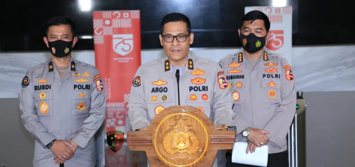 Polri Ungkap Bungker Persembunyian Teroris Upik Lawanga