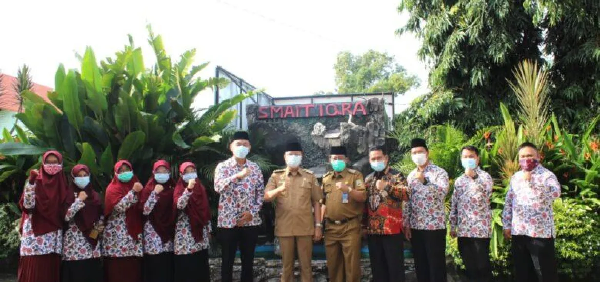 Pembelajaran Daring terus Berlanjut, Gubernur Rohidin Dorong Sekolah Optimalkan Kreativitas