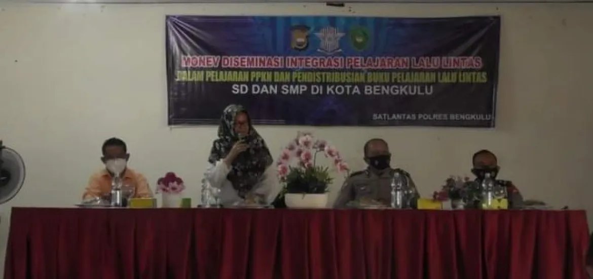  Dinas Pendidikan Bersama Satlantas Polres Bengkulu Lakukan Monitoring Diseminasi Lalu Lintas