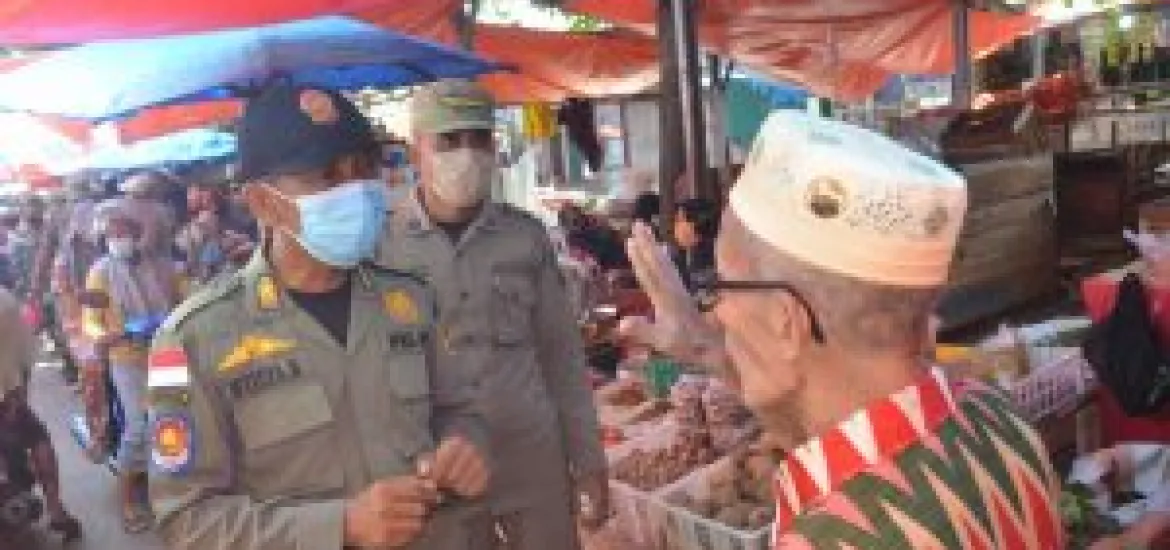 Dandim 0407 Patroli ke Beberapa Pasar Bengkulu Dan Ingatkan Pentingnya Disiplin Protokol Kesehatan