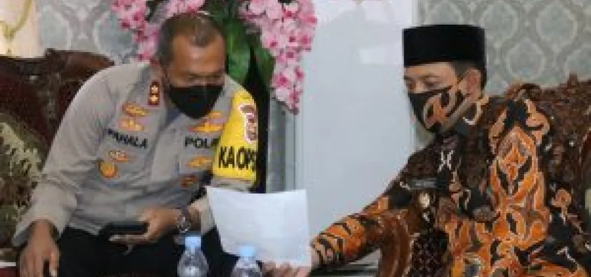 Wakil Walikota Bengkulu Dedy Wahyudi Menggelar Rapat Koordinasi Untuk Membahas Poin-poin Penting Dalam Penerapan Belajar Tatap Muka di Sekolah