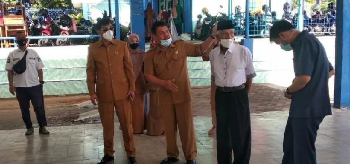 Sidak ke SMAN 5, Wakil Ketua II DPRD Provinsi Bengkulu Pastikan KBM Terapkan Protokol Kesehatan