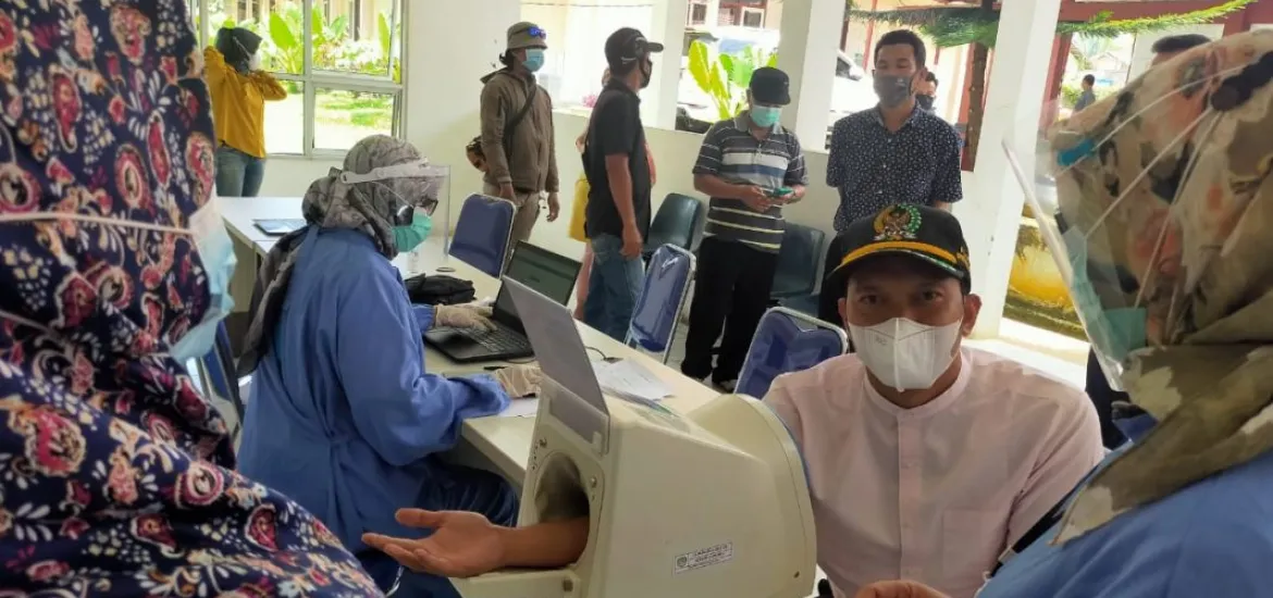 Jalani Vaksinasi Ketua DPRD Imbau Tetap Taati Prokes