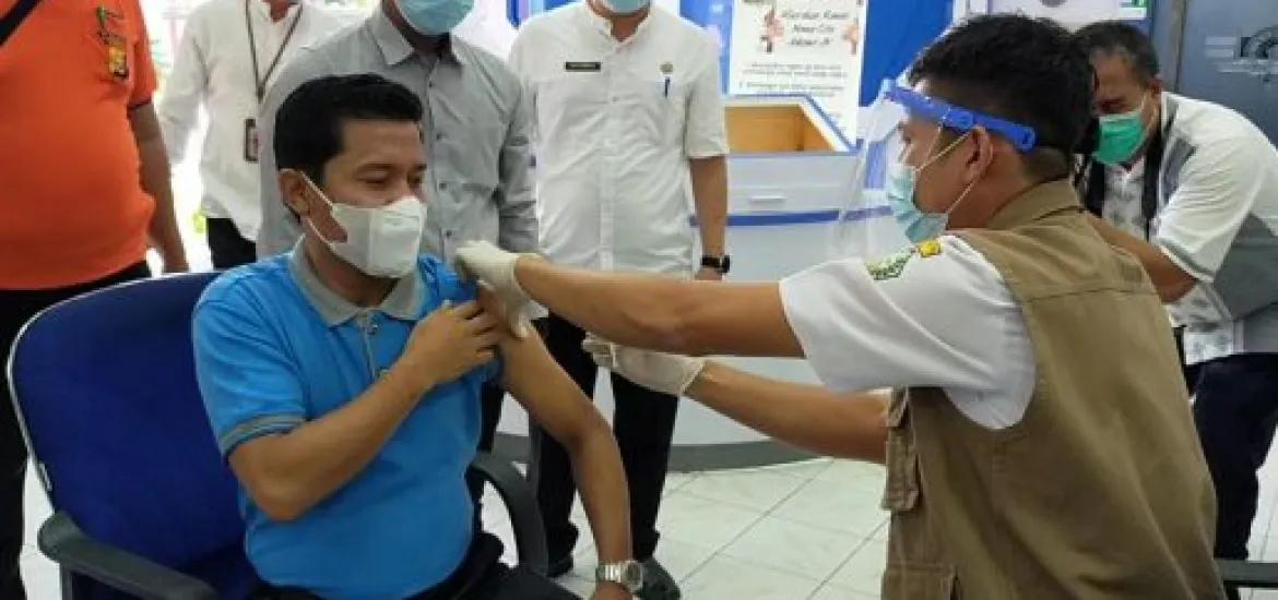 Bupati dan Wakil Bupati Lebong Jalani Vaksinasi Covid-19