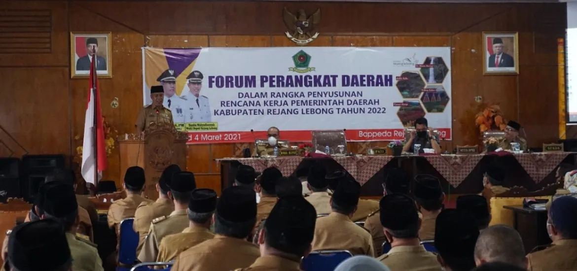 Dalam Rangka Penyusunan Rencana Kerja Pemerintah Daerah Kabupaten RL Tahun 2022, Bupati Syamsul Buka Rapat Forum Perangkat Daerah