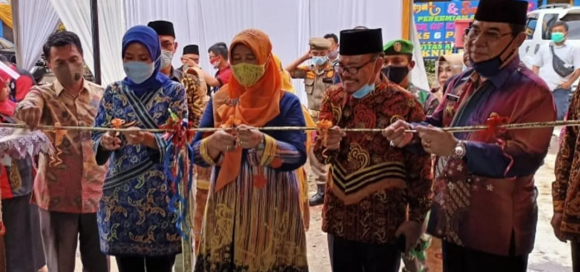 Bupati Rejang Lebong Resmikan Gedung Otomotif SMKS 6 Pertiwi
