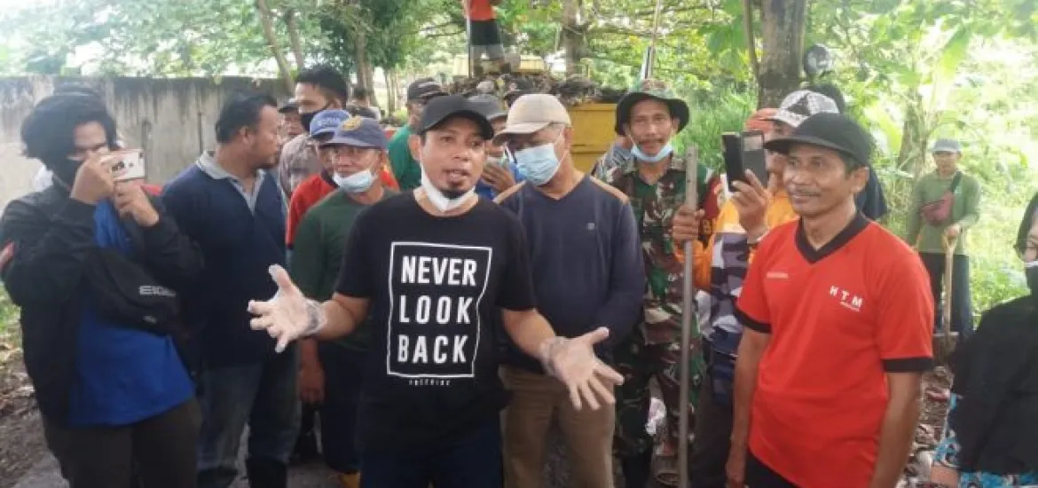 Wawali Beri Hadiah Uang Tunai Untuk Warga Yang Menangkap Pembuang Sampah Sembarangan