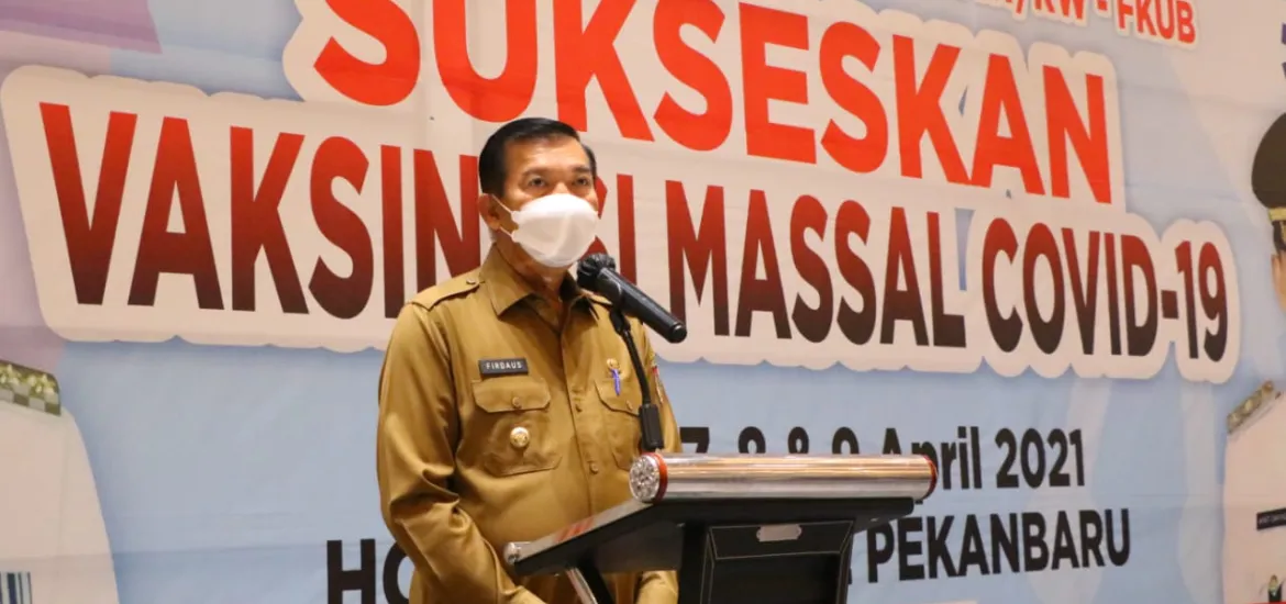 Wali Kota Pekanbaru Tinjau Vaksinasi Massal yang Digelar FKUB dan LPM