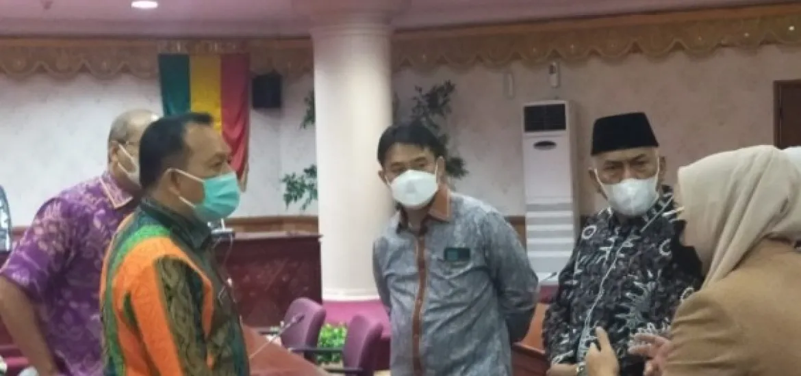 DPRD Riau Dapat Apresiasi, Cari Solusi Tuntaskan Masalah Guru Bantu