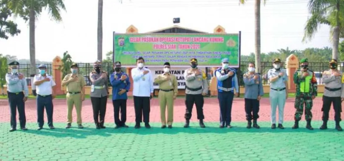 Sekretaris Daerah Kabupaten Siak Jadi Irup Pada pelaksanaan Apel Gelar Pasukan di Polres Siak