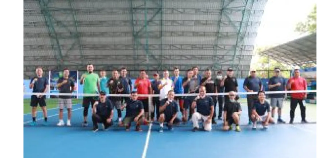 DPRD Provinsi Riau Menggelar Acara Persahabatan Tenis Seluruh Forkompinda Provinsi Riau