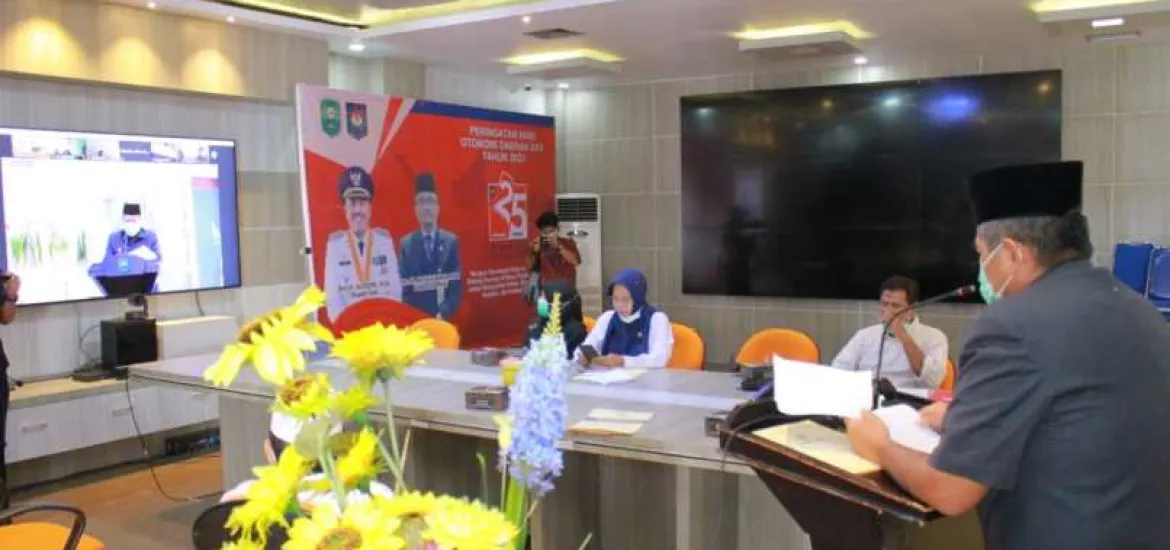 Bupati Siak Alfedri ikuti Rapat Paripurna tentang jawaban Pemerintah daerah terhadap Pandangan umum Fraksi DPRD