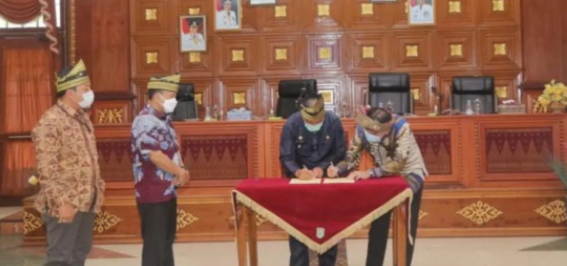 Penandatanganan MOU Pemkab dengan Lima BUMD di Kabupaten Siak