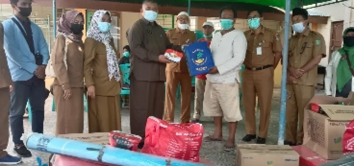 Pemkot Dumai Salurkan Bantuan kepada Warga Korban Kebakaran Jalan Cendrawasih