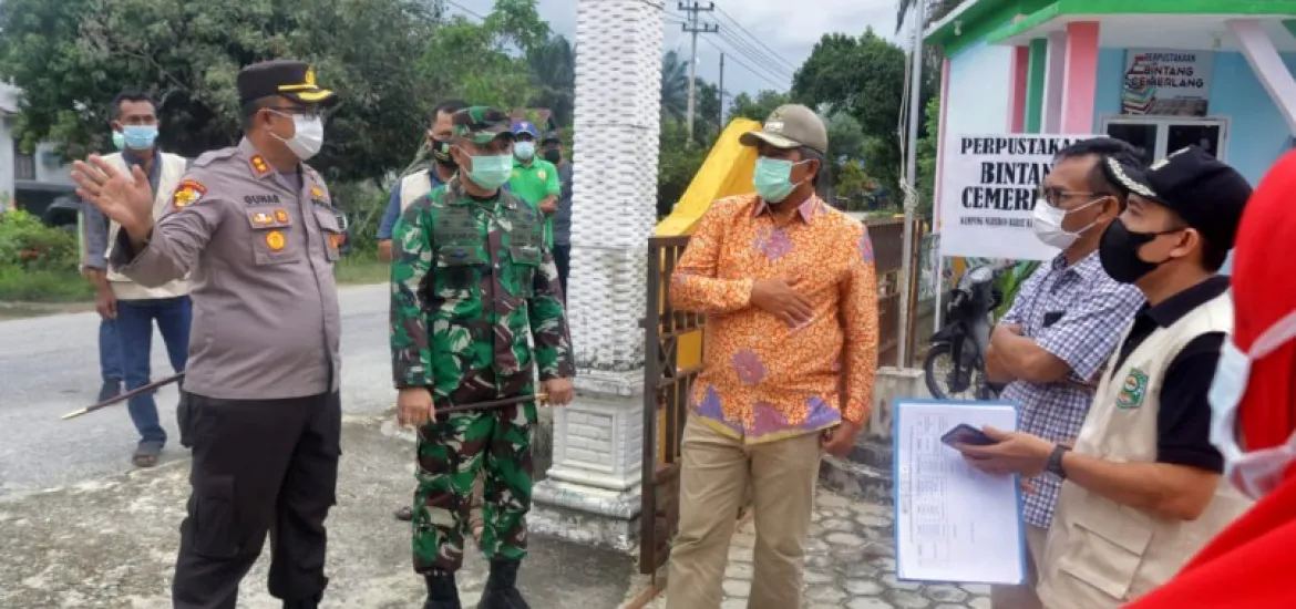 Bupati bersama kapolres siak dan Dandim 0303 Bengkalis ke Kampung meredan barat dan pinangsebatang barat kecamatan tualang
