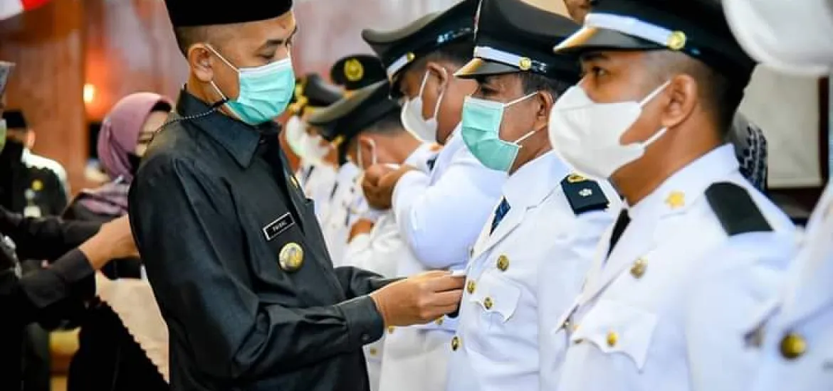 Walikota Dumai Lantik 16 Plt Kepala OPD Dan 5 Pejabat Tinggi Pratama Defenitip