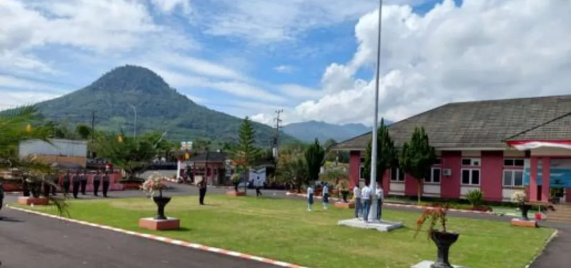 Bupati Pimpin Gladi Upacara 17 Agustus