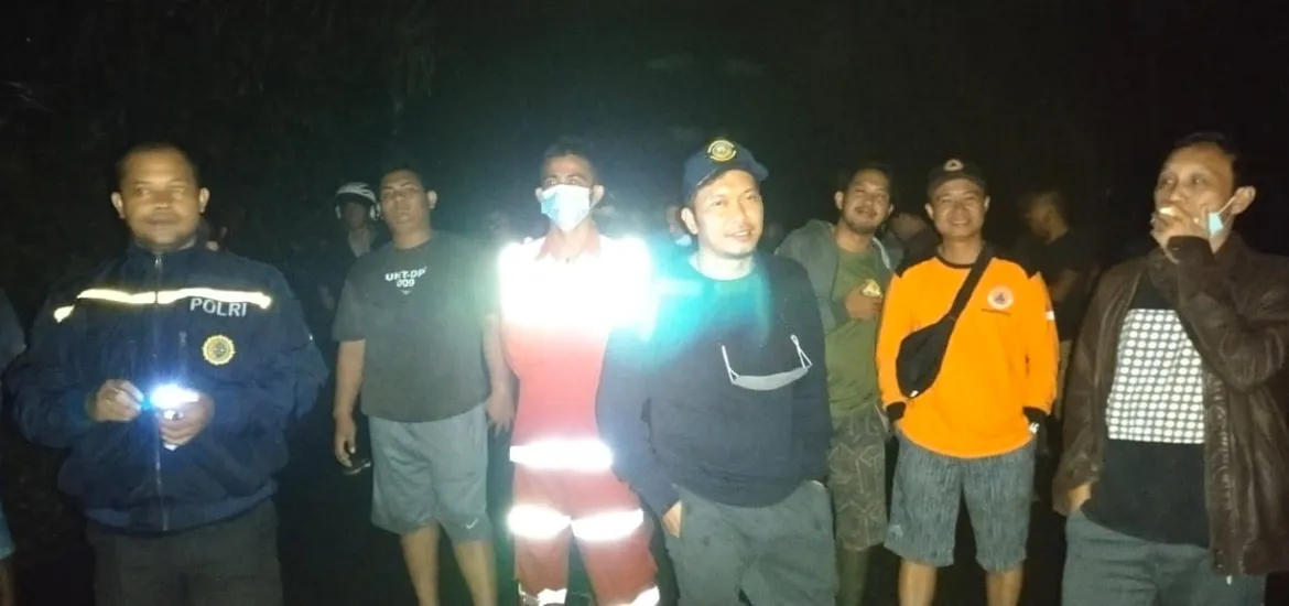  Ketua DPRD Seluma Tinjau Bencana di Lubuk Sandi