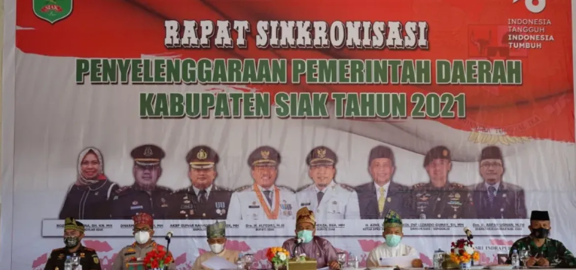 Pimpin Rapat Forkopimda dan Sinkronisasi Penyelenggaraan Pemerintah Daerah Tahun 2021