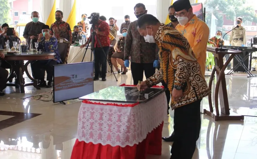 Mendagri Tito Karnavian Kunker ke Bengkulu dan Meluncurkan Mobil Tes Swab