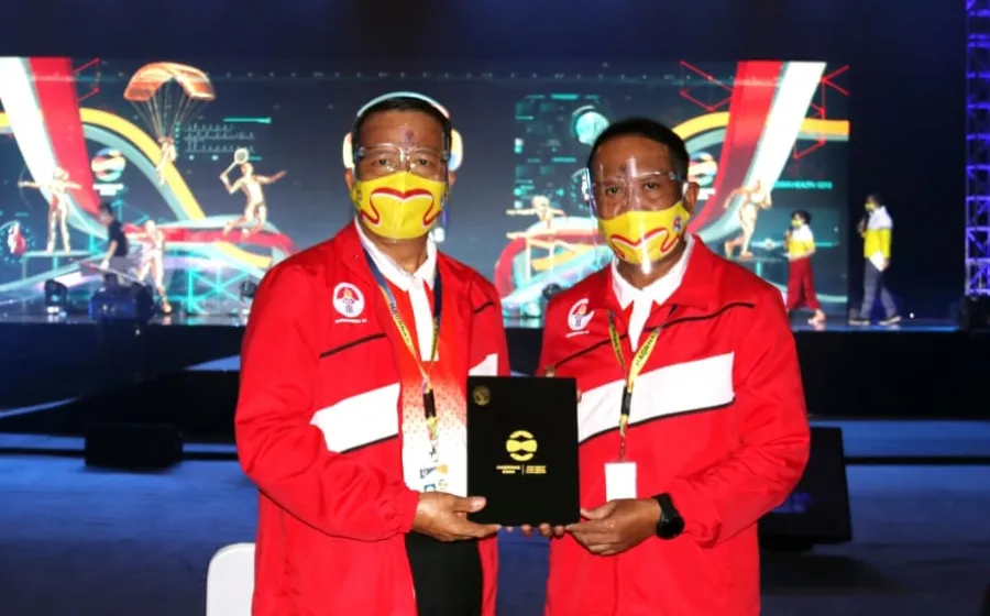 Gubernur Rohidin Raih Penghargaan Pembina Olahraga Berprestasi dari Presiden RI