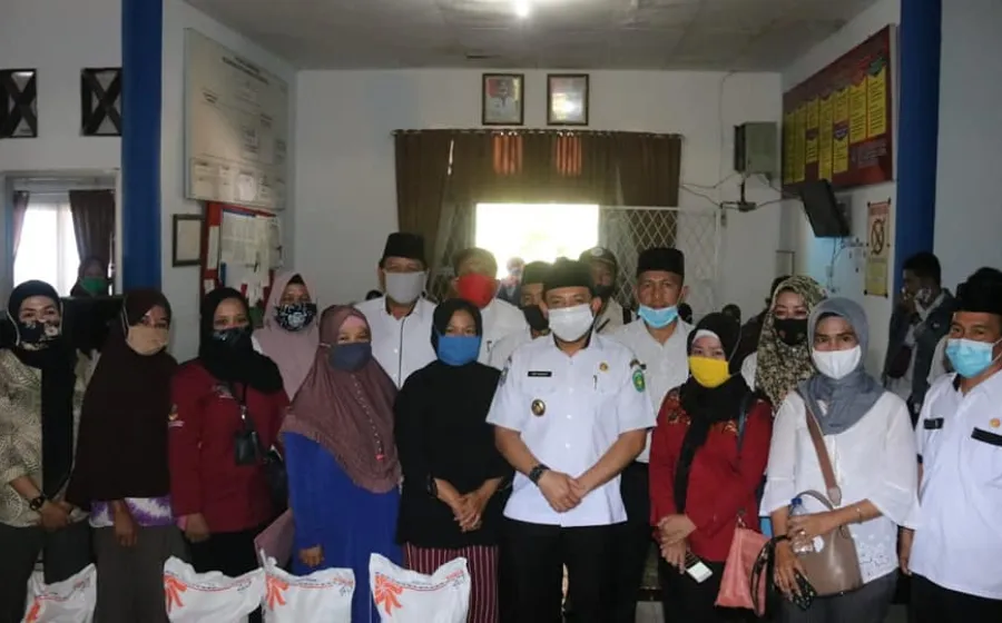 Pemerintah kota Salurkan Bantuan sosial Kemensos Kepada 750 KPM se- Kecamatan Ratu Samban