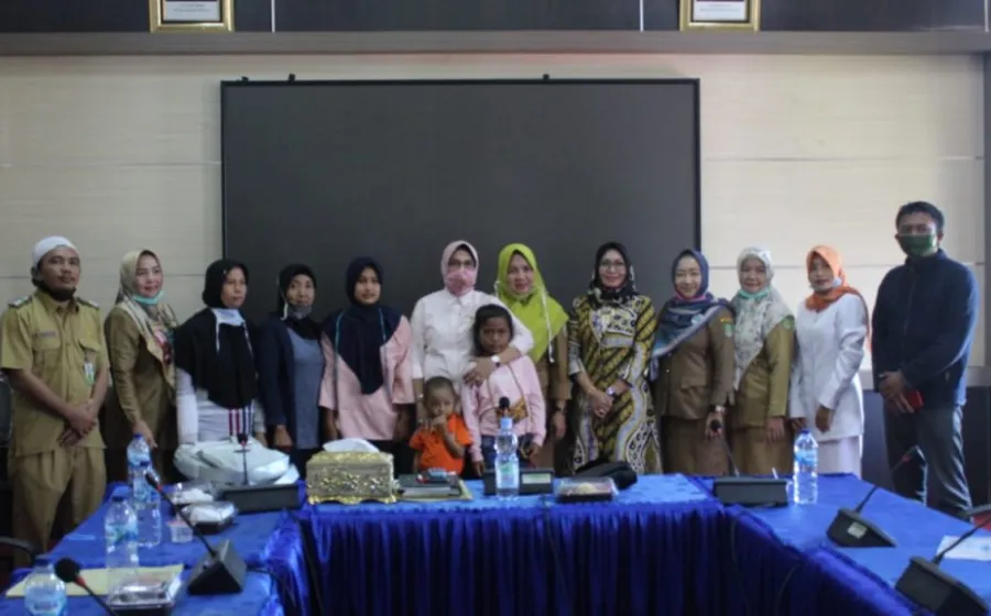 ANGGOTA DPRD BENTENG MENGADAKAN PERTEMUAN DENGAN ANAK-ANAK PENDERITA THELASEMIA