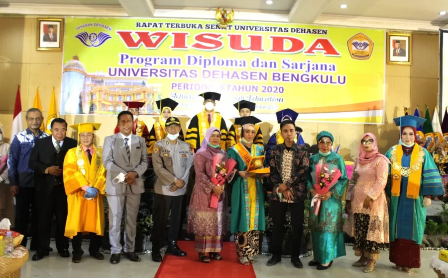 Wisuda Universitas Dehasen Bengkulu (UNIVED) Periode III Tahun 2020, Wagub Dedy: Saatnya Dunia Digenggam oleh Generasi Muda