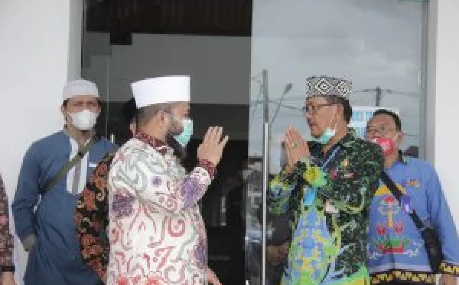 Saling Puji Kebaikan, Walikota Bengkulu Helmi Hasan – Agus Komitmen Pemerintah Kota Bengkulu dan Pemerintah Kabupaten Pesisir Barat Menjadi Mitra