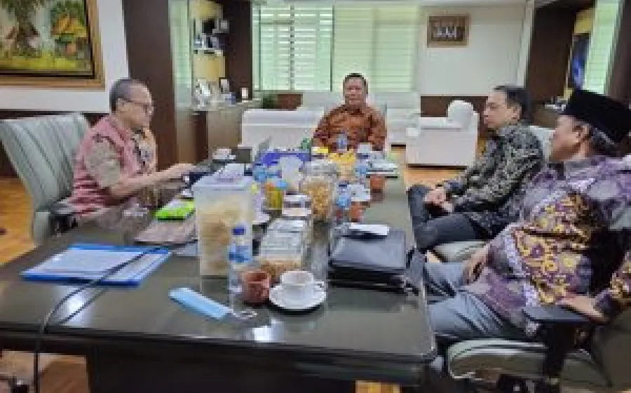 Sambangi Kementerian ESDM, Wawali Dedy Sampaikan Proposal Terkait PJU-TS dan Rooftop