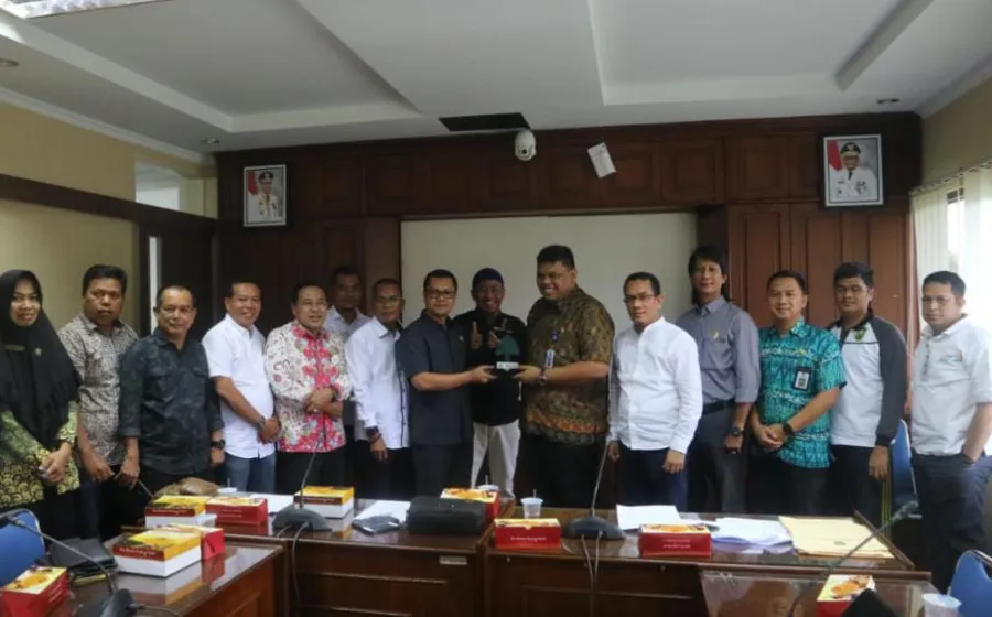 Komisi II DPRD Provinsi Riau Gelar Rapat Kerjasama Dengan Bappedalitbang