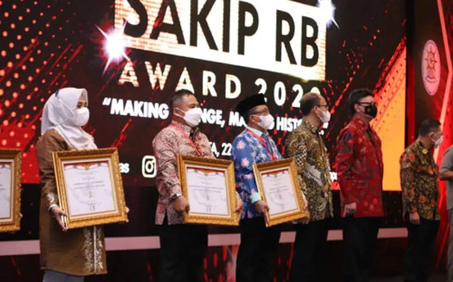 Raih Predikat B, Pemerintah Kabupaten Siak Terima SAKIP Award dari Kemenpan RB