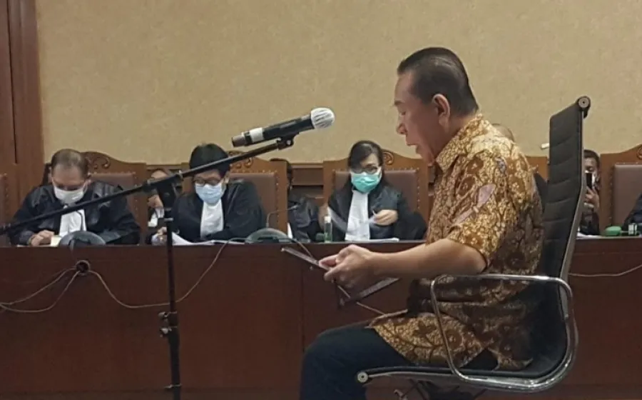 Keterangan gambar : Terdakwa Djoko Soegiarto Tjandra Kasus Gratifikasi Surat Jalan Palsu atas nama