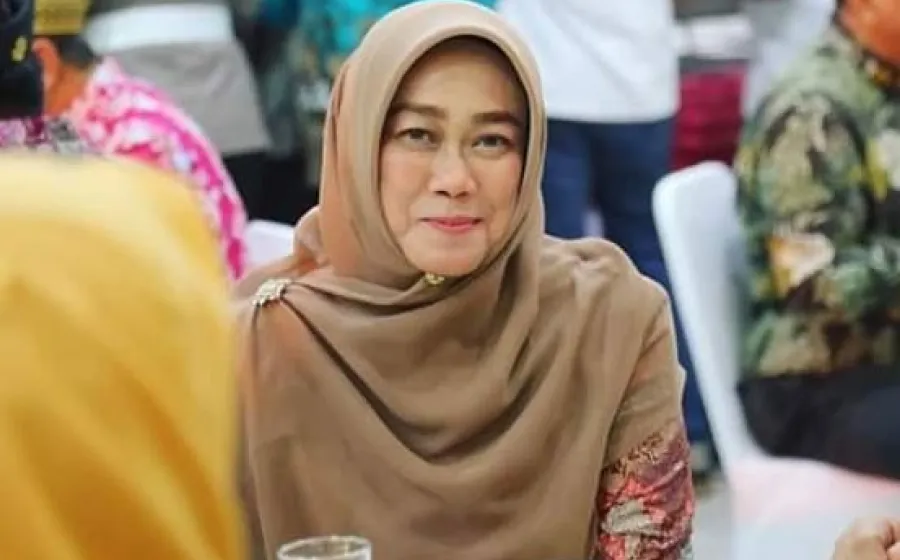Istri Bupati Siak: permaisuri Sultan Syarif Kasim (SSK) II  Dirikan Sultanah Latifah School