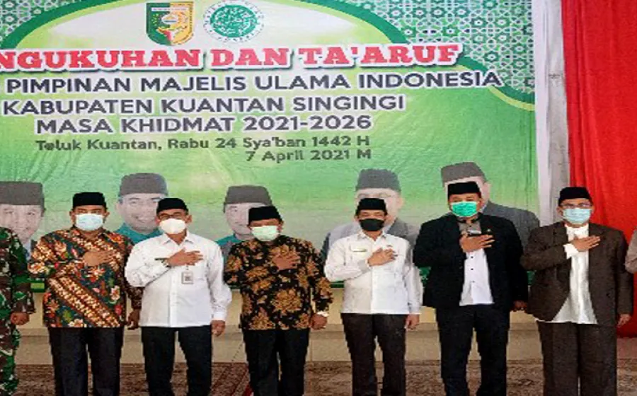 Bupati Kuantan Singingi Hadiri Pengukuhkan MUI Masa Khidmat 2020-2025