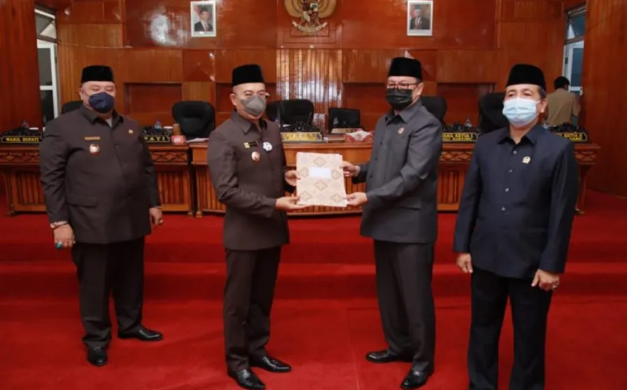 Rapat Paripurna Penyampaian Rekomendasi DPRD Terhadap LHP BPK RI