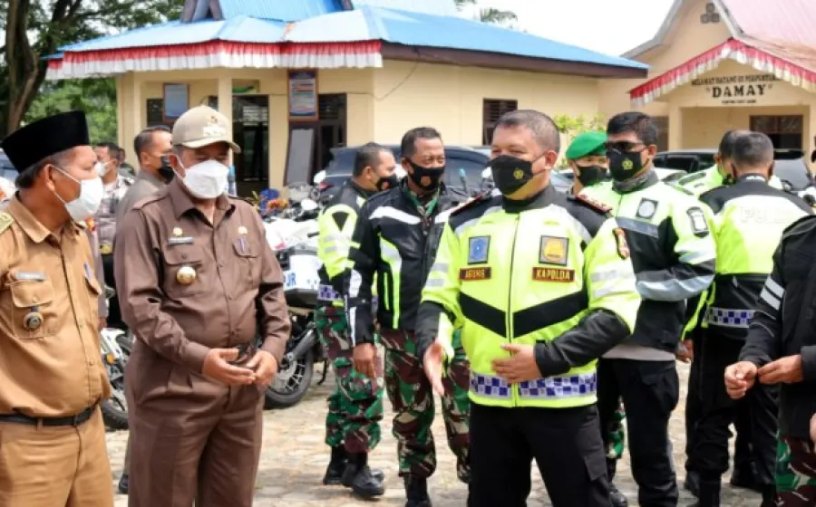 Bupati Siak-Kapolda Riau Tinjau Vaksinasi Warga Jati Mulya