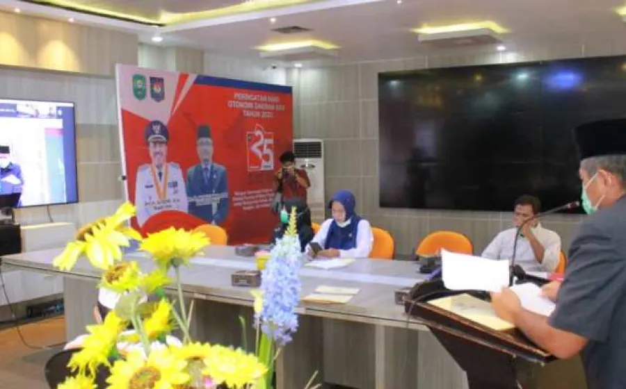 Bupati Siak Alfedri ikuti Rapat Paripurna tentang jawaban Pemerintah daerah terhadap Pandangan umum Fraksi DPRD